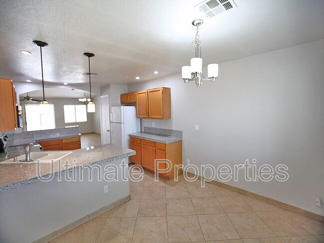 Building Photo - 4611 N 87th Ave
