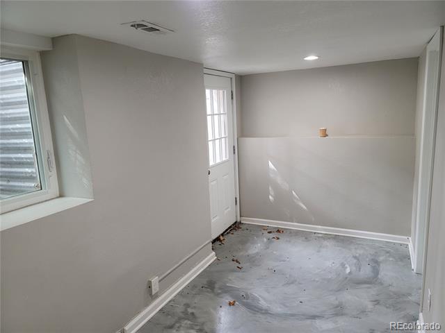 Building Photo - 2834 Curtis Street