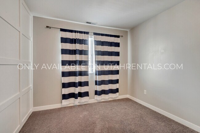 Building Photo - 5073 W Arete Wy