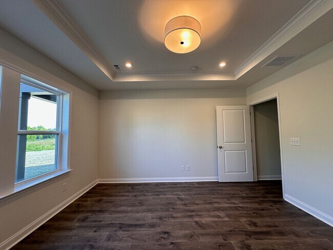 Building Photo - 2024-Built Beautiful 4-Bedroom and 3.5 Bat...