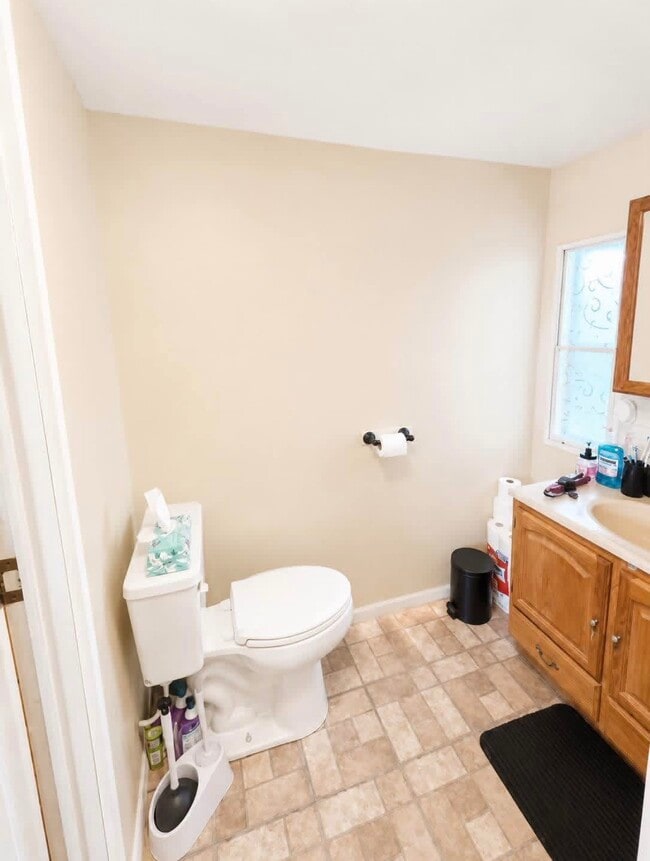 Building Photo - 3017 Garfield Rd
