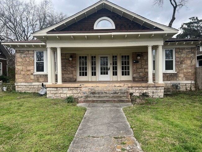 Building Photo - 2502 Blair Blvd