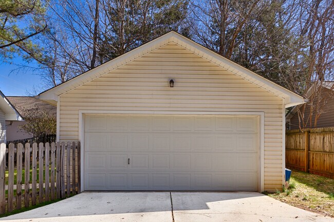 Building Photo - 202 Lanier Rd