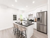 Building Photo - 428 56th St