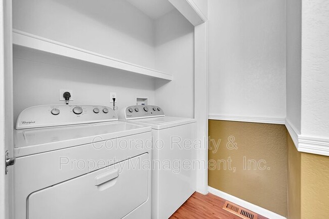 Building Photo - 2436 W 82nd Pl