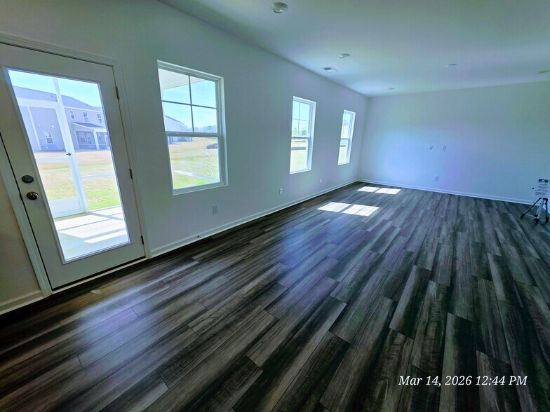 Building Photo - 65 Blossom Field Way