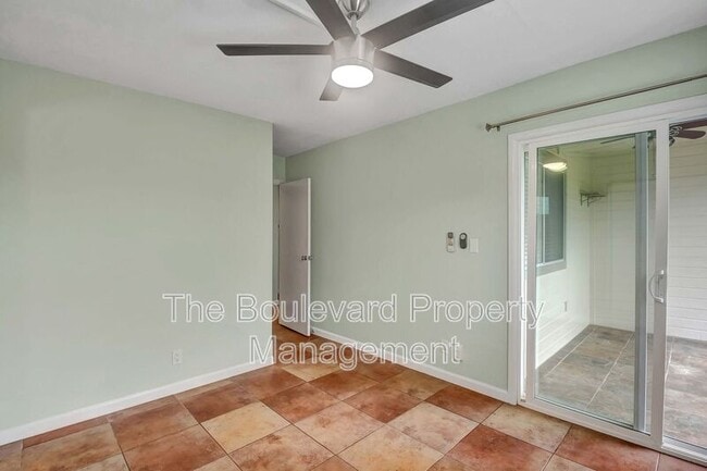 Building Photo - 157 Kahako St