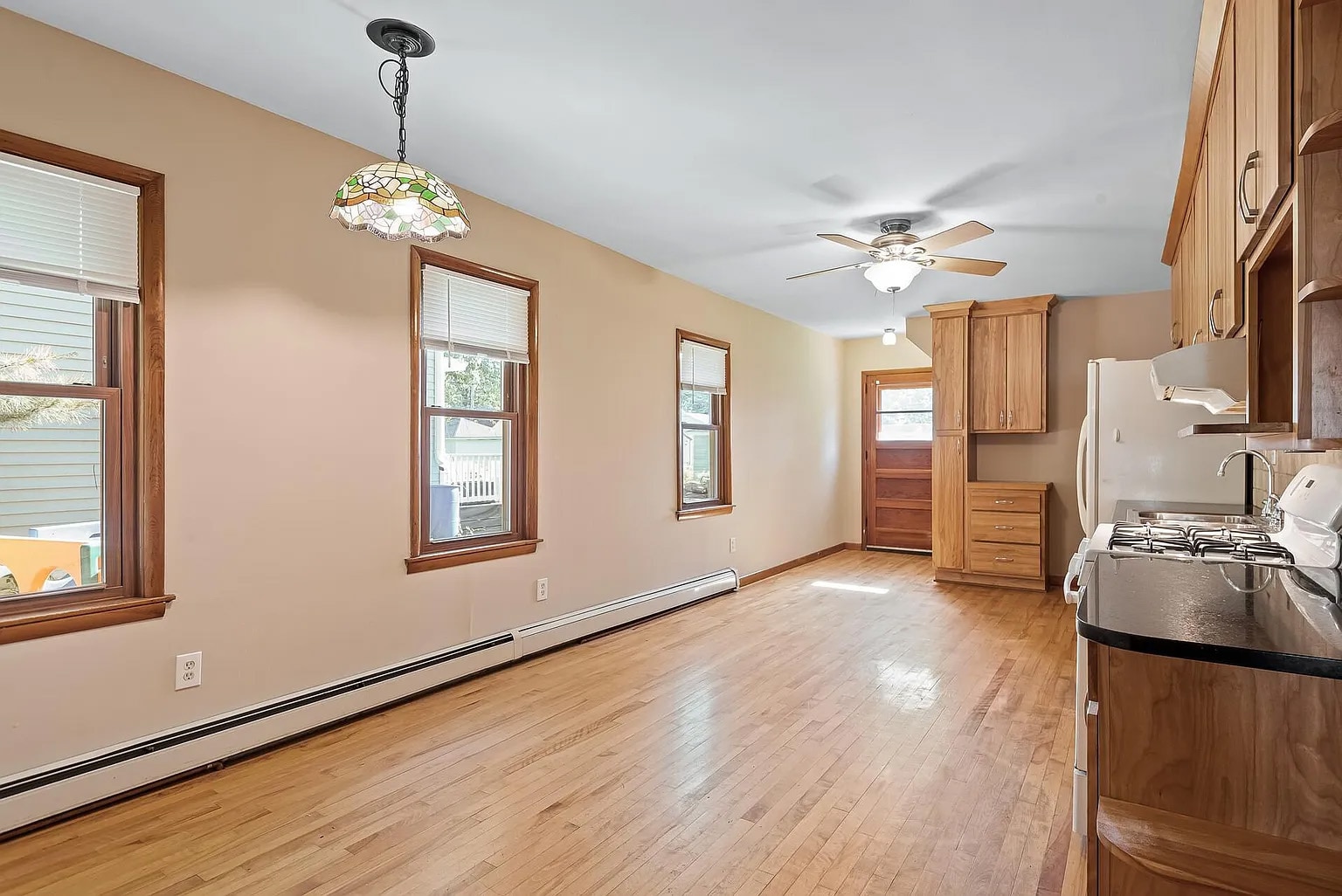 Building Photo - 2527 29th Ave S