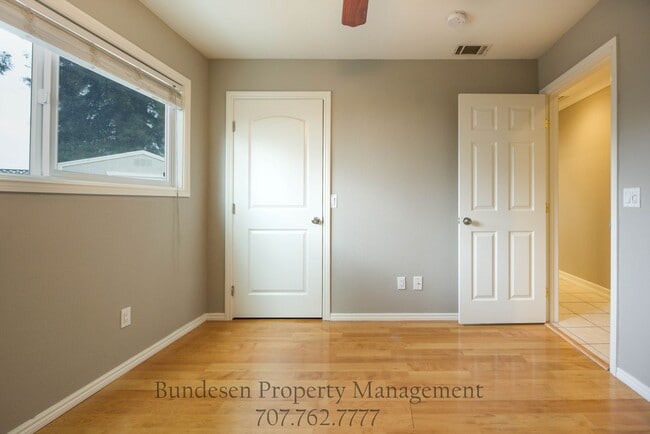 Building Photo - 746 Bonnie Ave