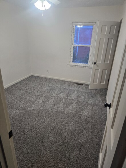 Building Photo - 30 Stanwood Dr