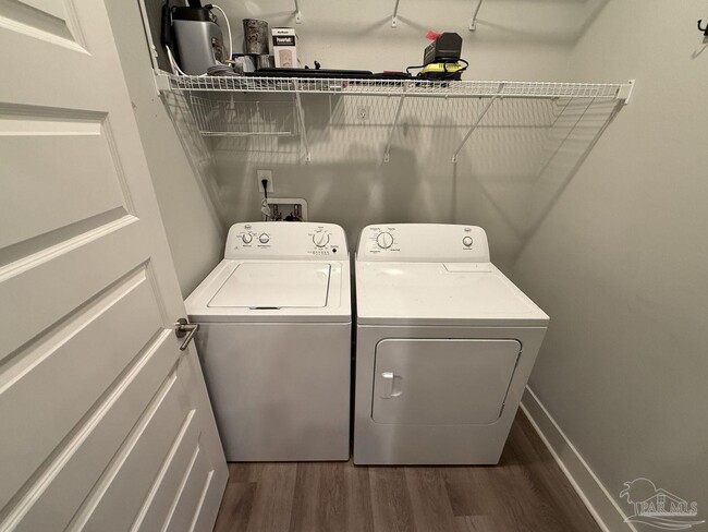 Building Photo - 1006 N D St