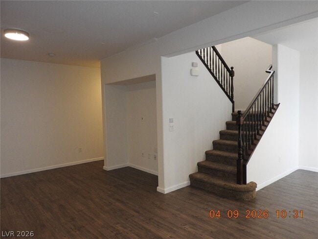 Building Photo - 390 Fringe Ruff Dr