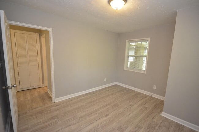 Building Photo - 1453 Clermont Ave