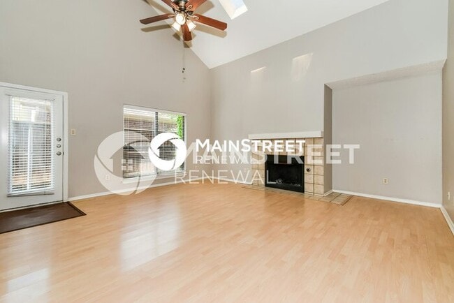 Building Photo - 3 Bedroom Pet-Friendly Home in Plano, TX with Main Street Renewal