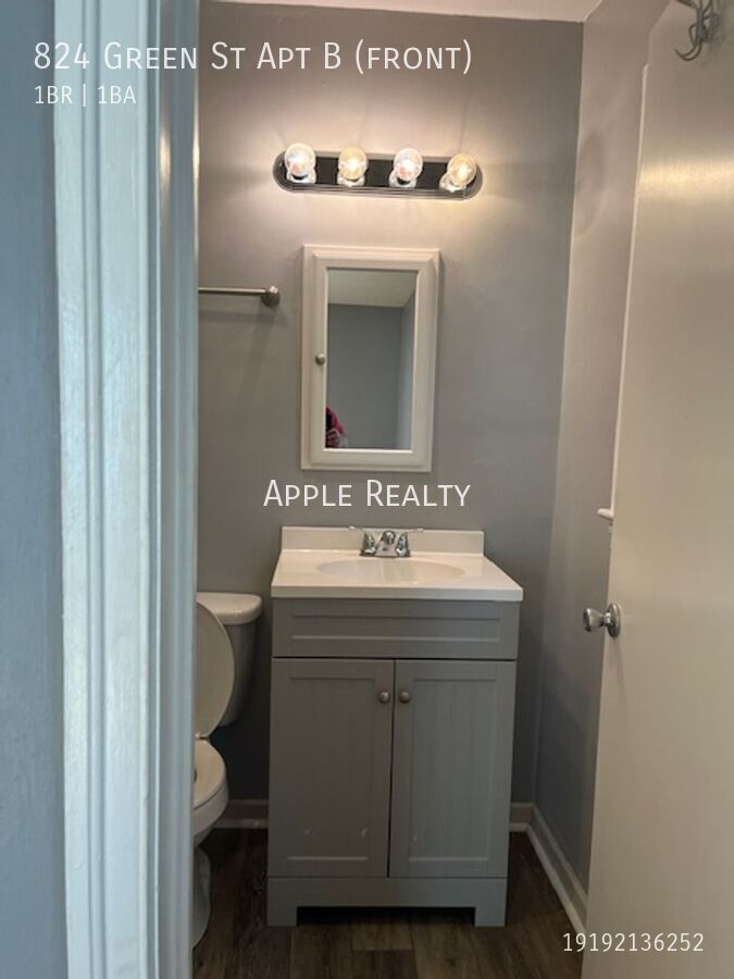 Building Photo - 824 Green St