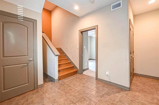 Building Photo - 1146 Hempstead Villa Ln