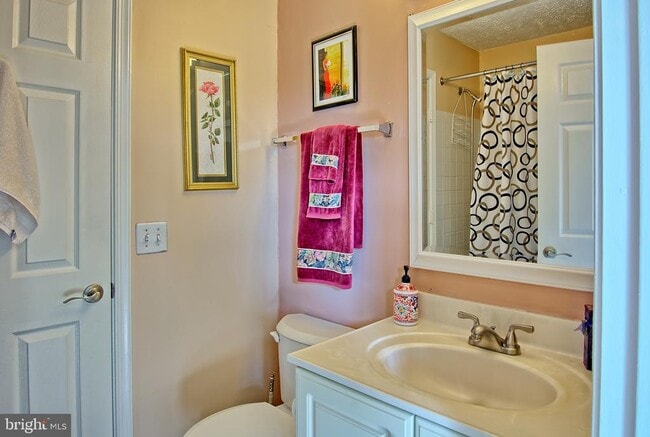 Building Photo - 534 Kennington Rd