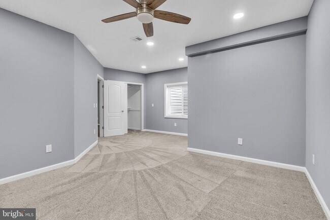 Building Photo - 40578 Sculpin Ct