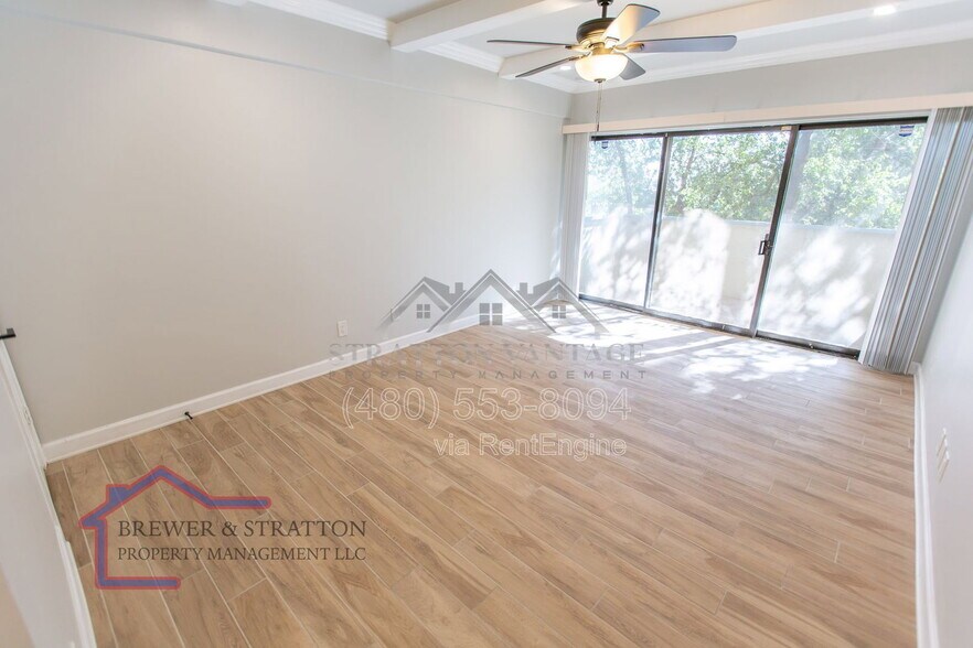 Building Photo - 351 E Thomas Rd