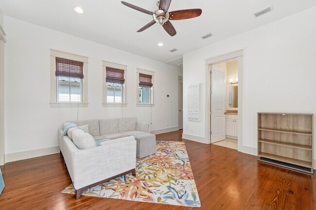 Building Photo - 616 Sandgrass Boulevard
