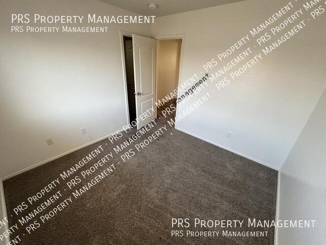 Building Photo - 45563 W Starlight Dr