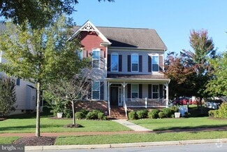 Building Photo - 726 Potomac View Pkwy