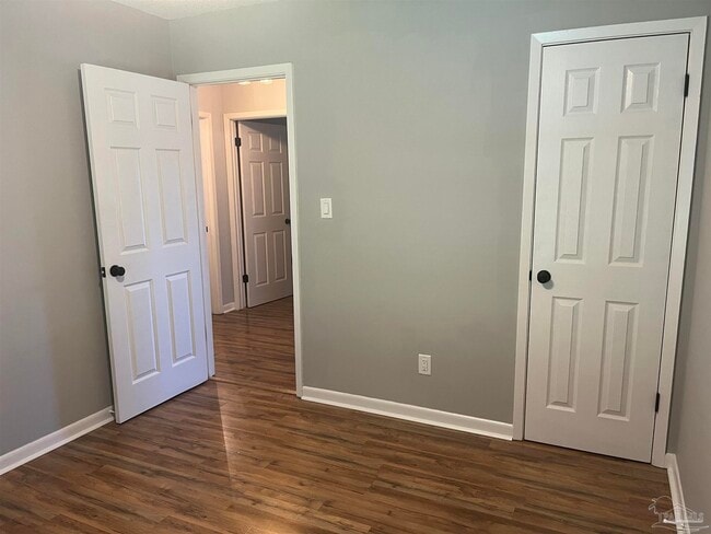 Building Photo - 3238 Santa Rosa Dr