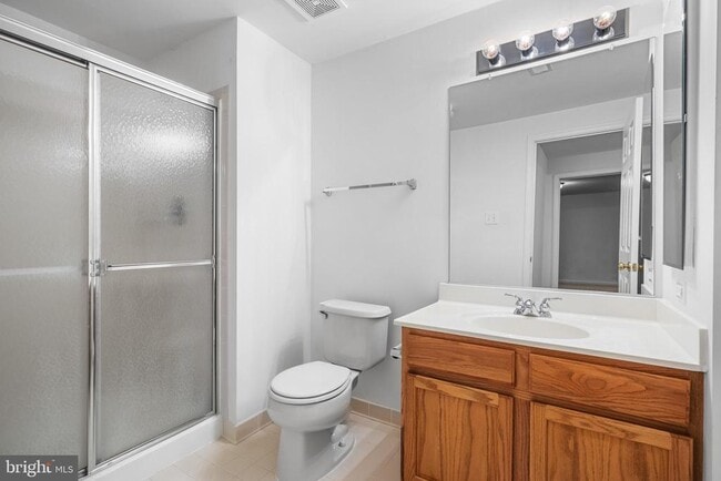 Building Photo - 530 Limerick Cir