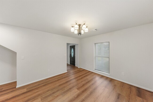 Building Photo - 3809 Southmore Blvd