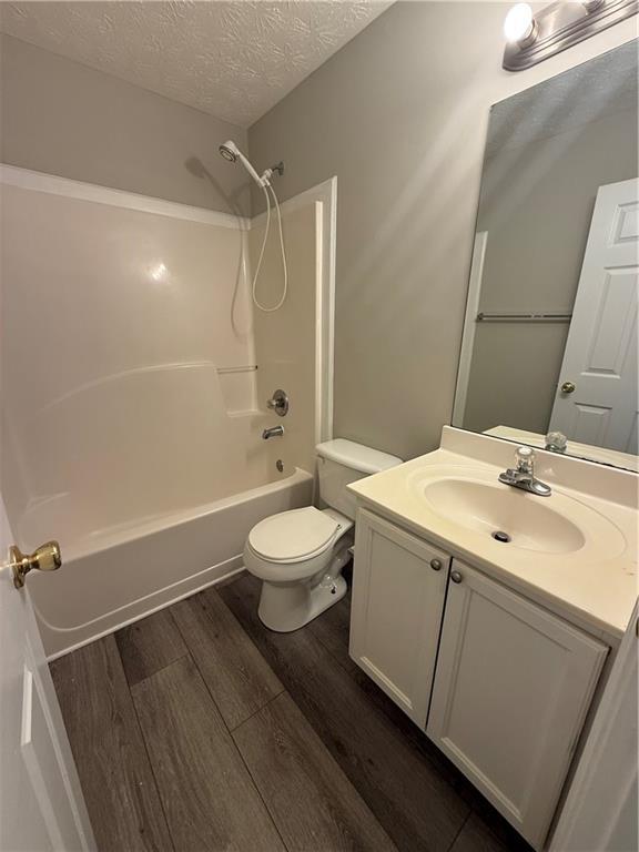 Building Photo - 980 Melrose Park Pl NW