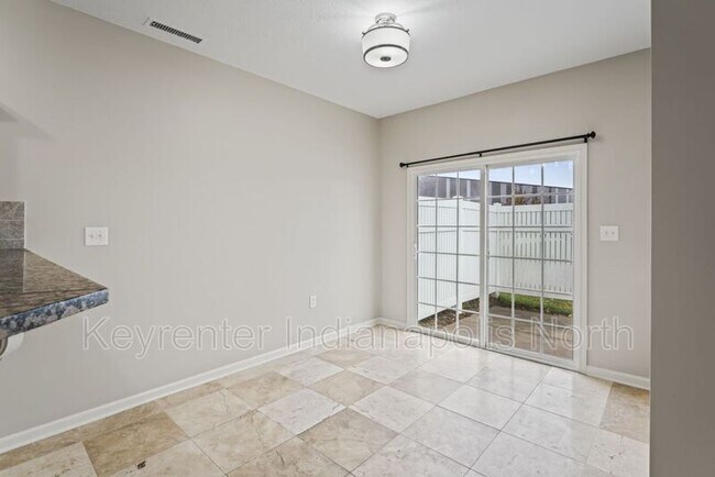Building Photo - 16355 Meadowlands Ln