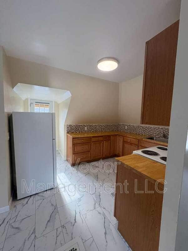 Building Photo - 1400 Ella T Grasso Blvd