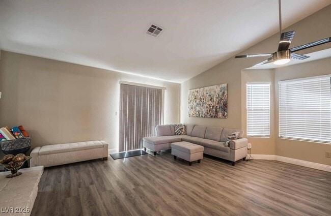 Building Photo - 8233 Ducharme Ave