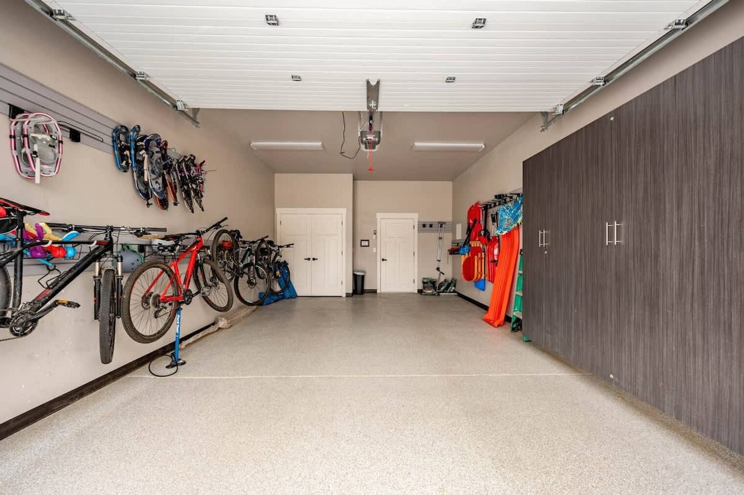 Building Photo - 312 Mountain Willow Dr