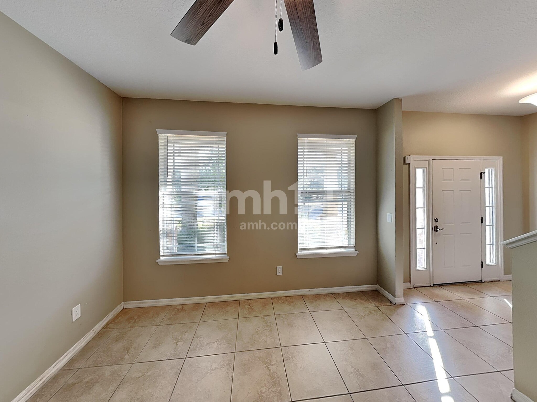 Building Photo - 5654 Aaron Ct