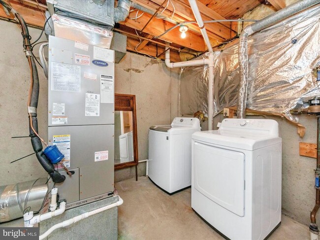 Building Photo - 408 Willow Hill Pl