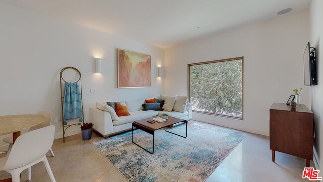 Building Photo - 4865 Wicopee Ave