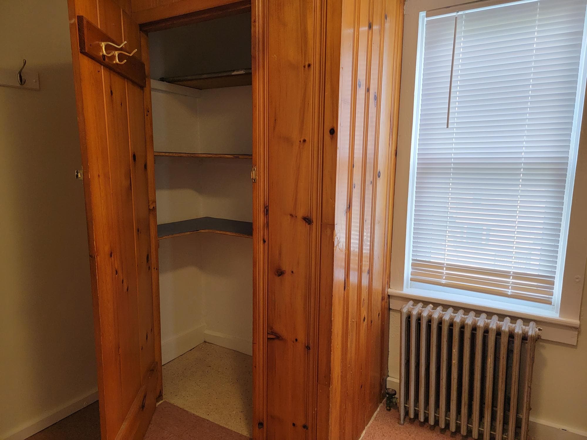 Building Photo - 124 Michters Rd