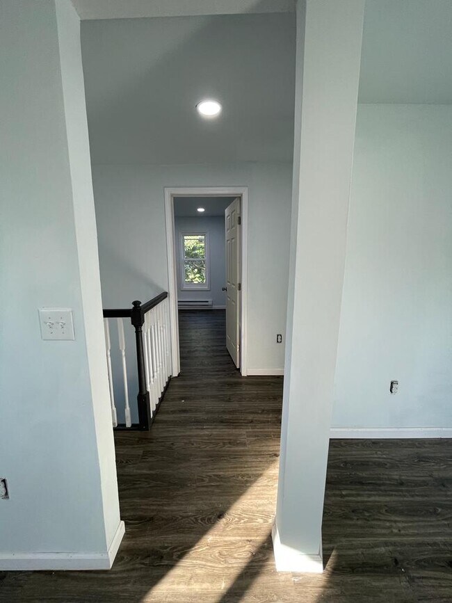 Building Photo - 120 W Owens Ave