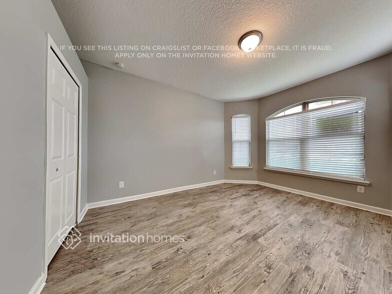 Building Photo - 170 Prairie Ridge Dr