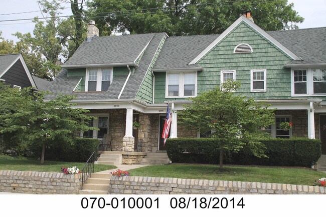 Front of Condo - 1848 W 5th Ave