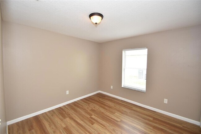 Building Photo - 7 Ryarbor Dr