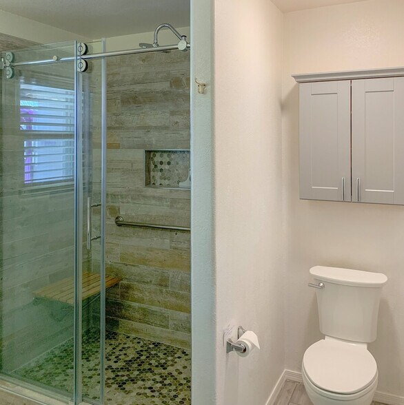 Building Photo - 1541 E Peregrine Trail