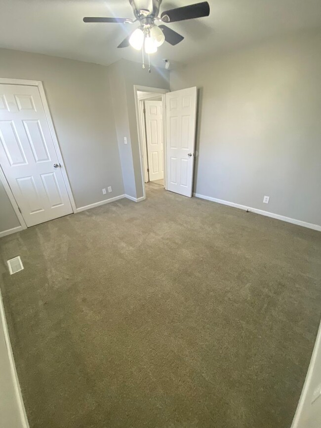 Building Photo - Single Family Home