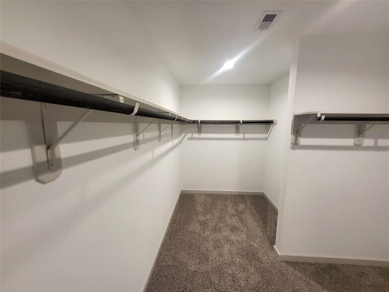 Building Photo - 1719 Maclane Ct