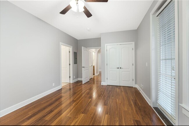 Building Photo - Beautiful Ground Floor Condo 2 bed 2 bath