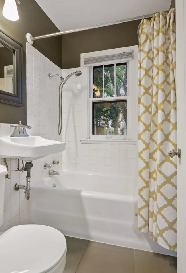 Building Photo - 4250 20th Ave S