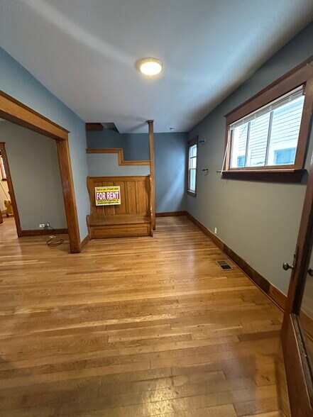 Building Photo - 1117 Foster St