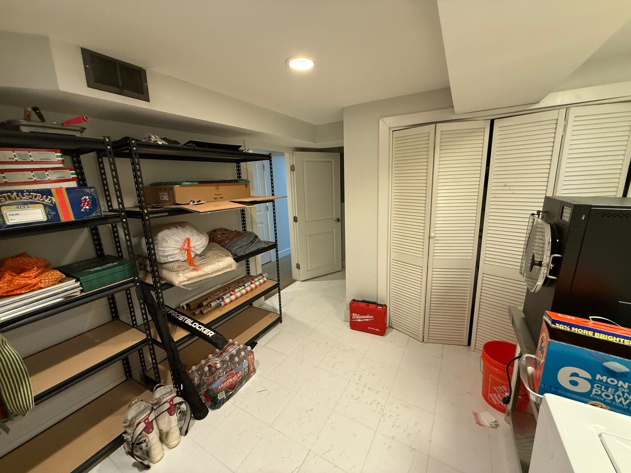 Building Photo - 2627 E Melony Dr