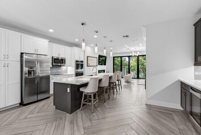 Building Photo - 622 Windward Cir S